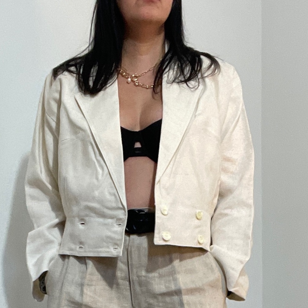 Vanilla Cropped Linen Oversized Jacket - Picture 2 of 15